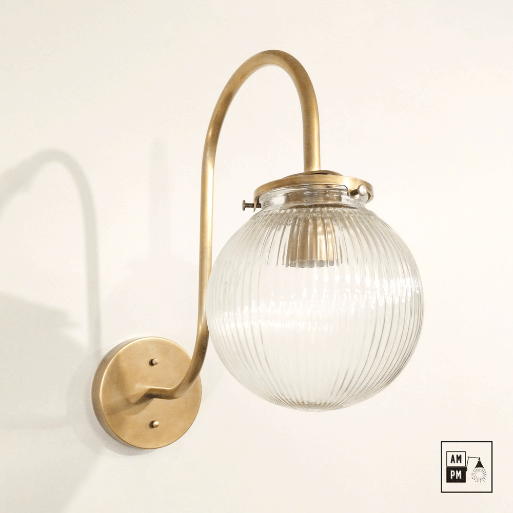 Mid-century-gooseneck-wall-lamp-Prisma-A5K074-Antique-Brass